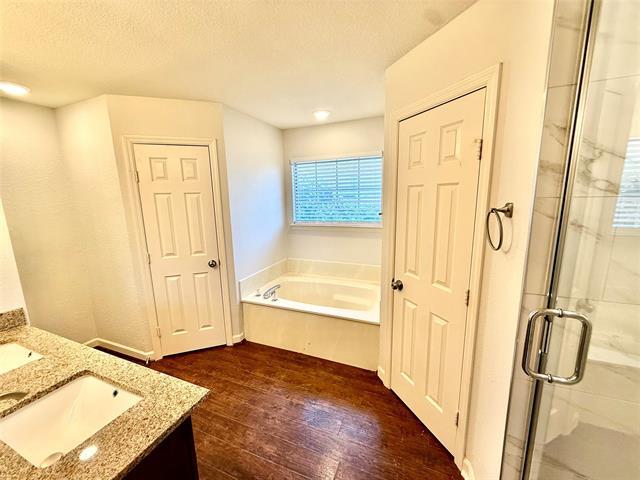 Building Photo - 5412 Crater Lake Dr