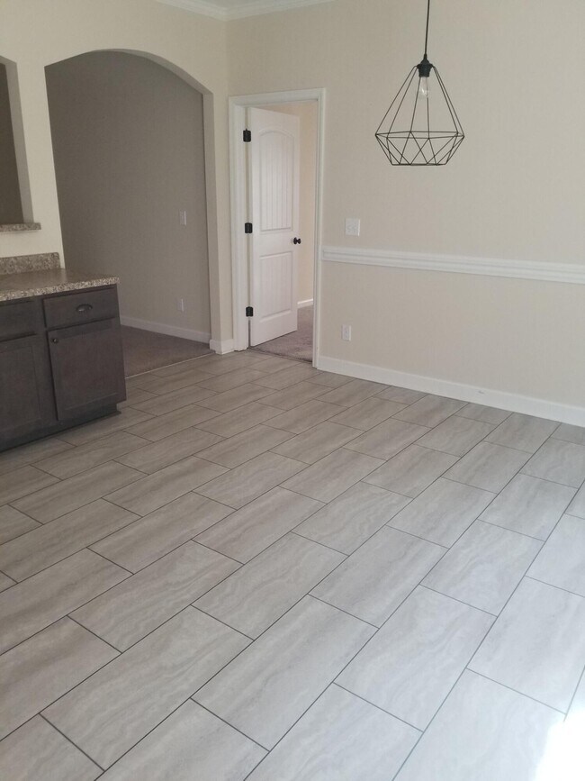 Building Photo - 1669 Tralee Ct