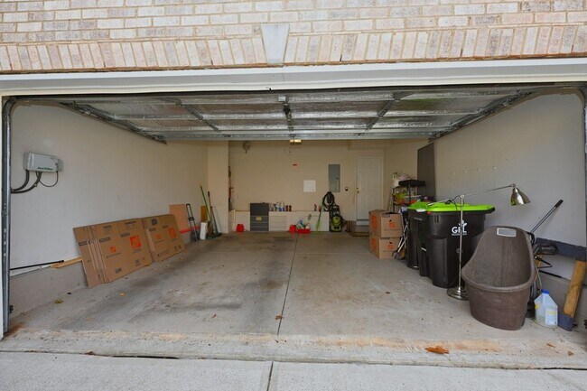 Building Photo - 1527 Gesshe Ct