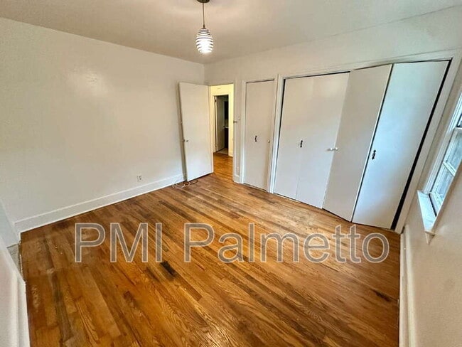 Building Photo - 313 Myles Ave