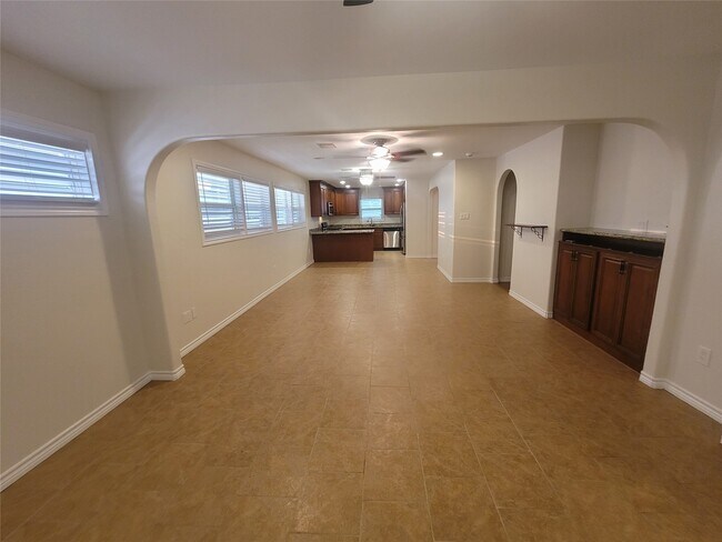 Building Photo - 107 Avalon Way