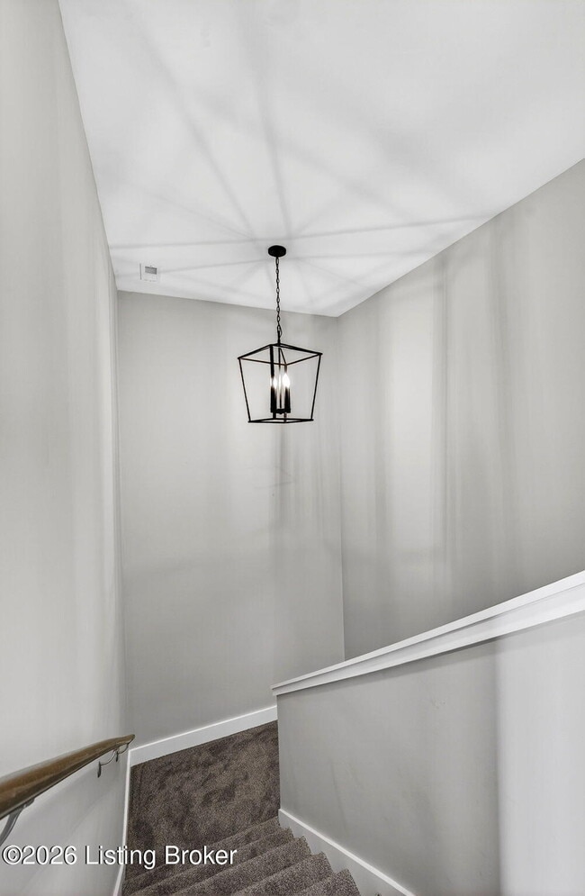 Building Photo - 914 Ash St