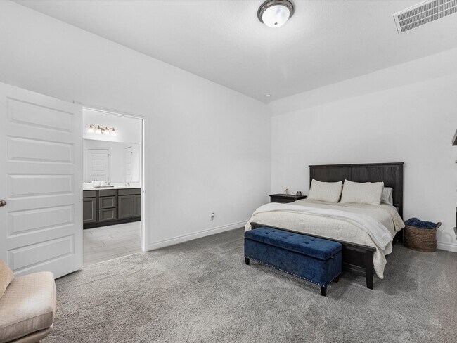 Building Photo - 24543 Songlark Bend Dr