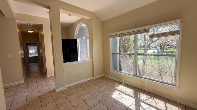 Building Photo - Lovely 3 bedroom, 2 bathroom ranch home in heart of Ballantyne