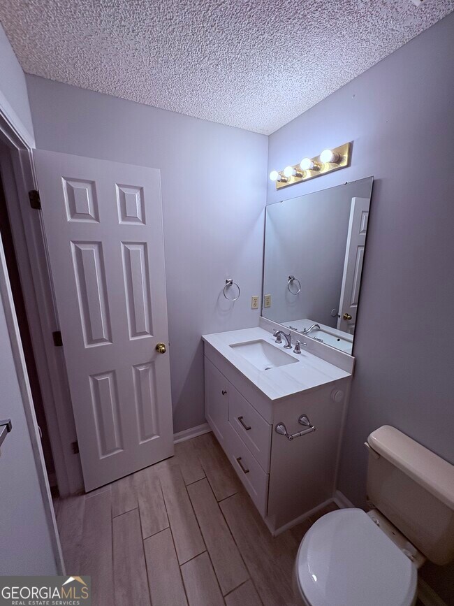 Building Photo - 175 Talbot Ct