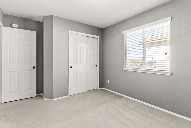 Building Photo - 6303 Blayney Dr