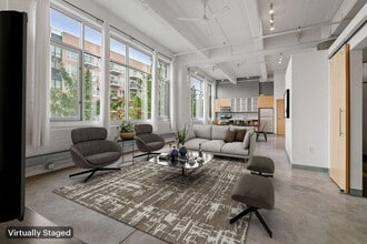 Building Photo - 700 N Washington Ave