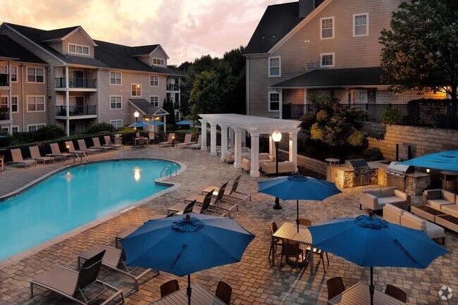 Building Photo - Riverwood at New Canaan