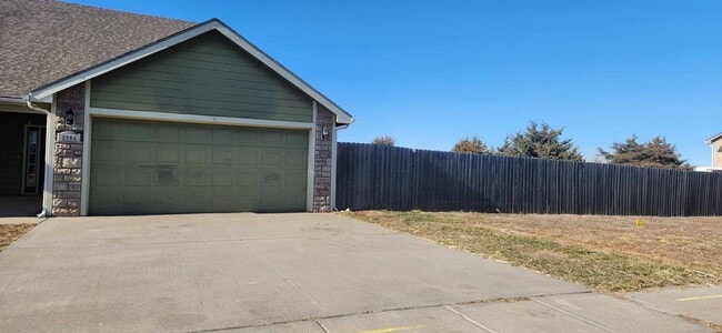 Building Photo - Spacious Home for Rent