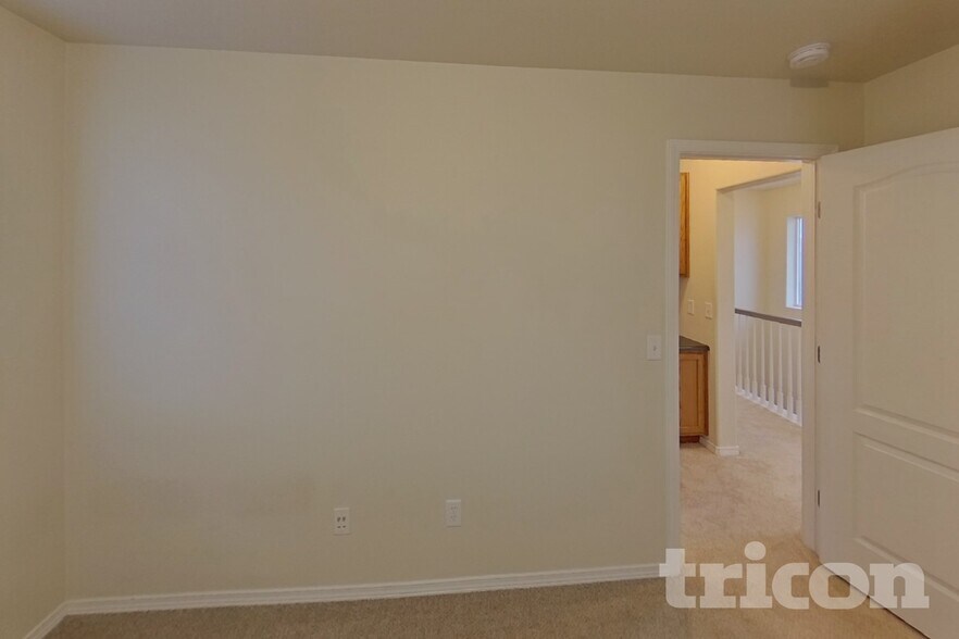 Building Photo - 7147 Silverwind Cir