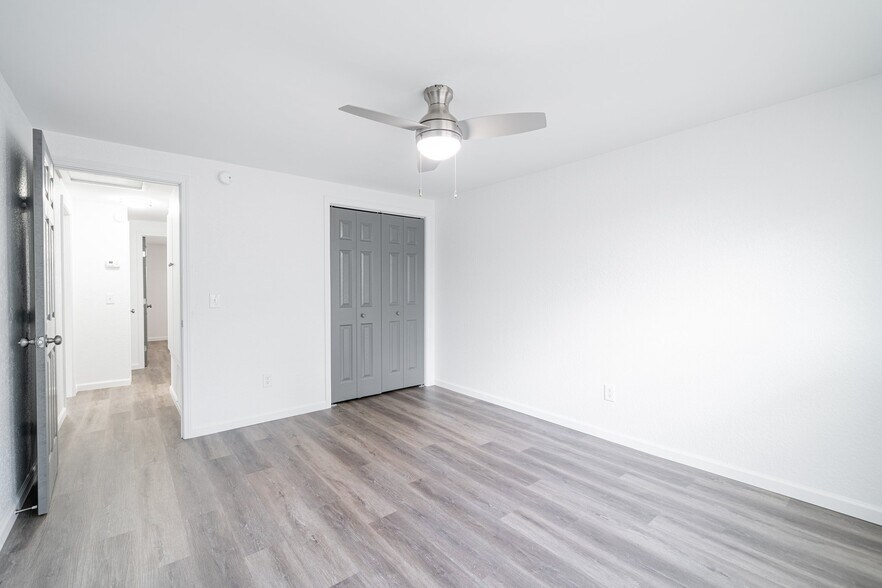 Building Photo - 8515 Wakefield Dr