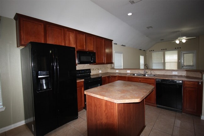 Building Photo - 7038 Cornflower Ln