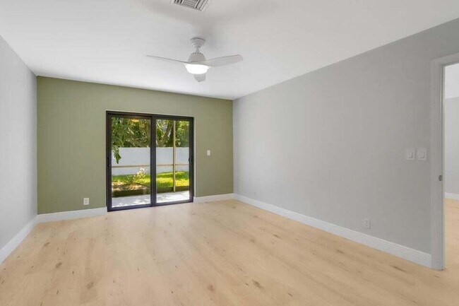 Building Photo - 3113 Kingswood Terrace