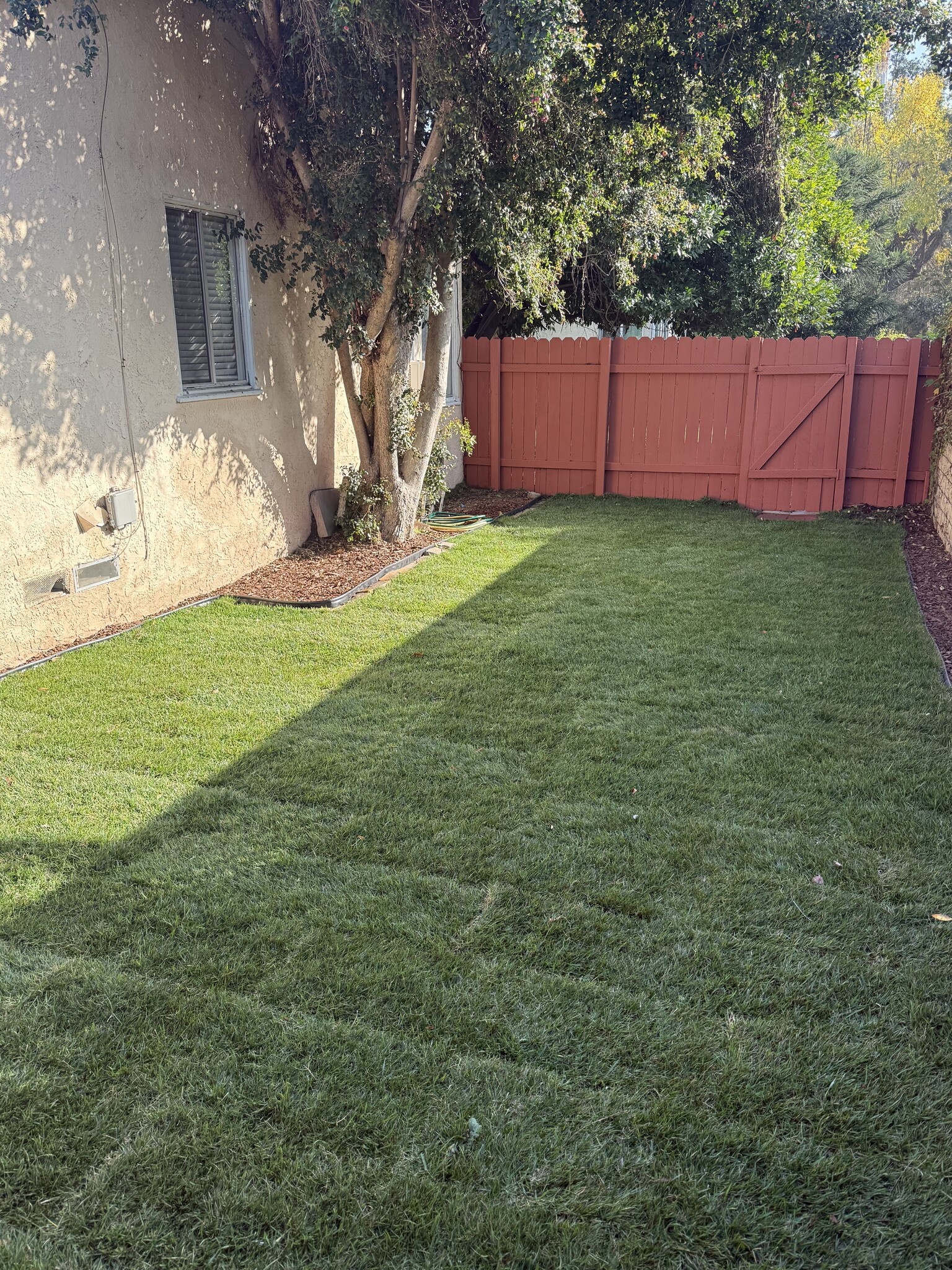 Building Photo - 607 N Rosemary Ln