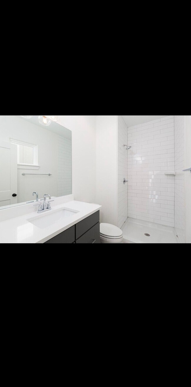 Building Photo - 1716 McKinney Ave