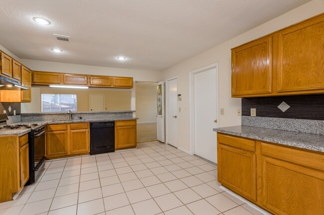 Building Photo - 9206 Towerstone Dr