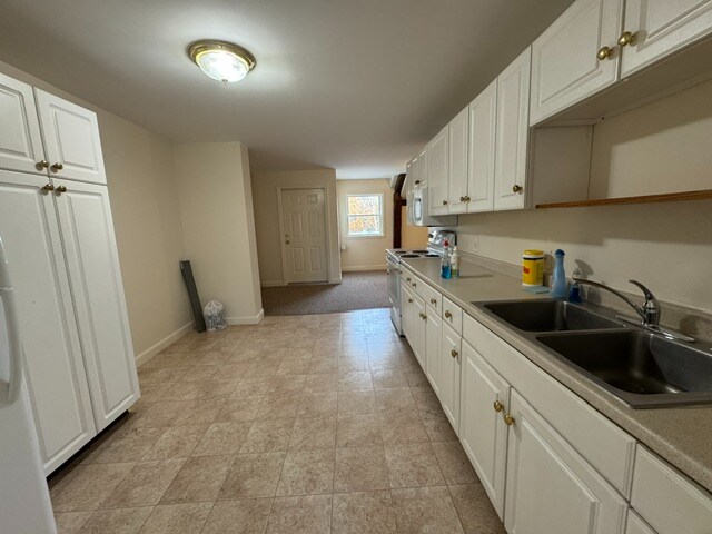 Building Photo - 4f Therese Rd