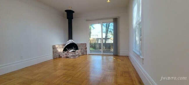 Building Photo - 43 Worth St