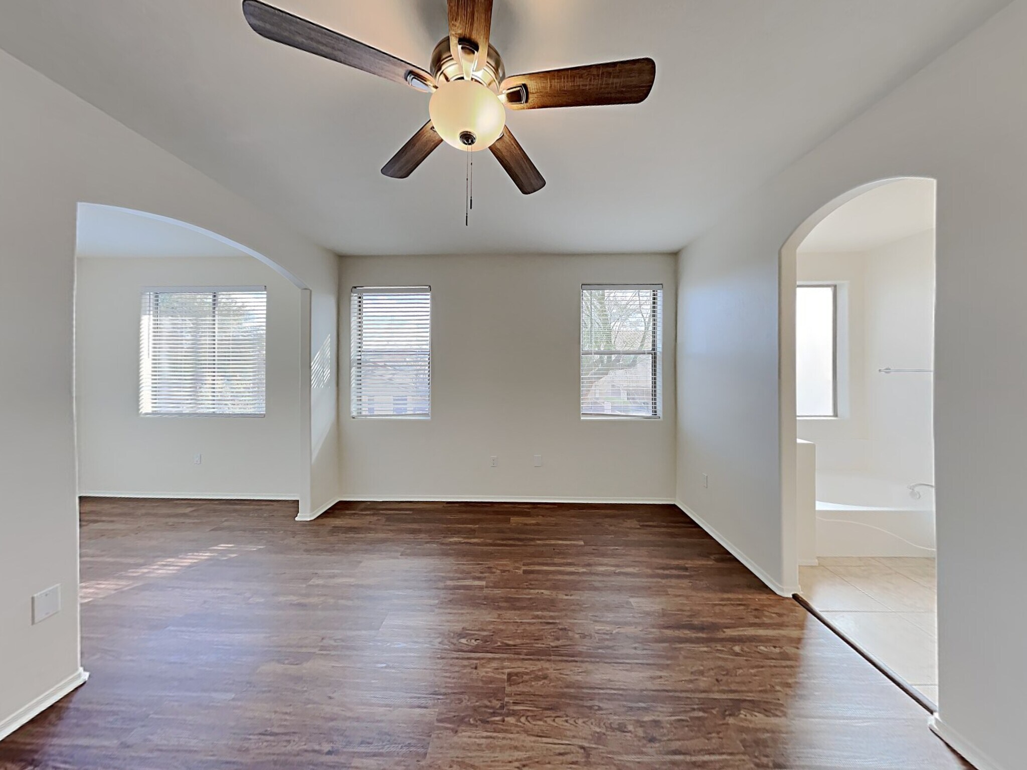 Building Photo - 65 W Camino Rio Cebolla