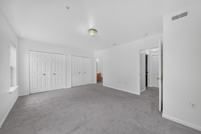 Building Photo - 1105 Joyce Ln