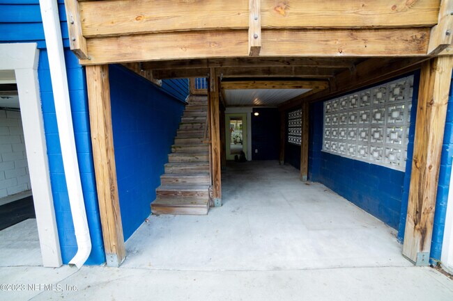 Building Photo - 2010 3rd St