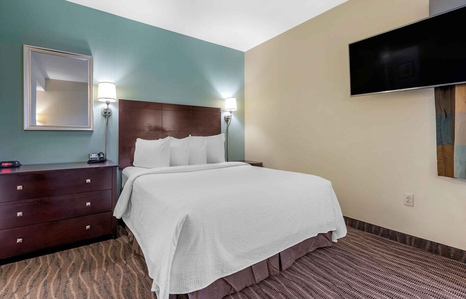 Building Photo - Furnished Studio-Lakeland - I-4