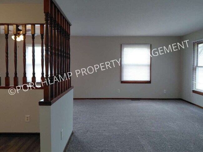 Building Photo - 3142 Kalamazoo Ave SE