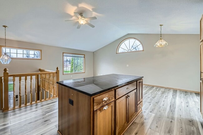 Building Photo - 12740 Eveleth Path