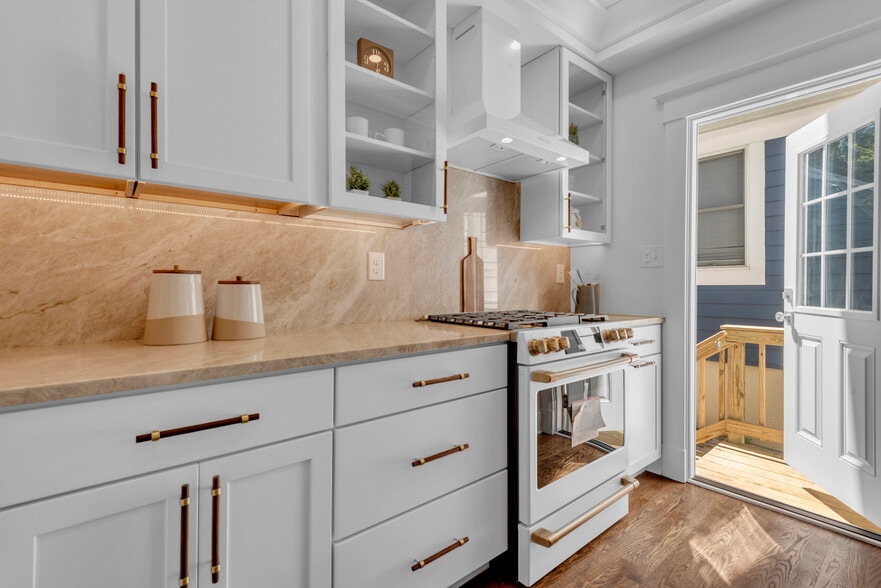 Building Photo - 3 Murray Ave