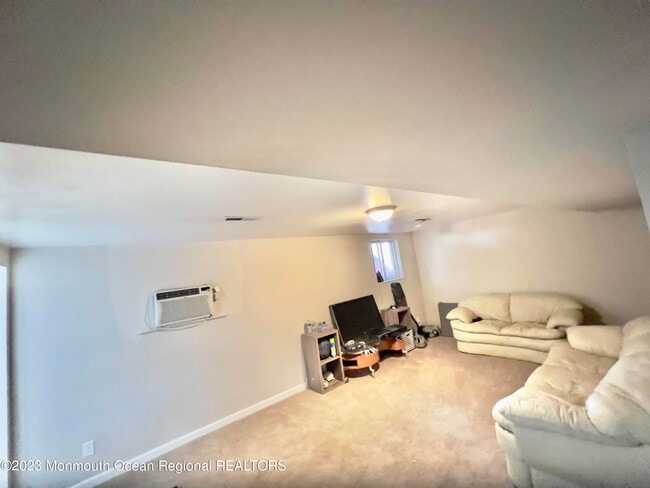 Building Photo - 317 Aldrich Rd