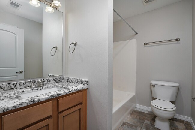 Building Photo - 241 Toni Ln
