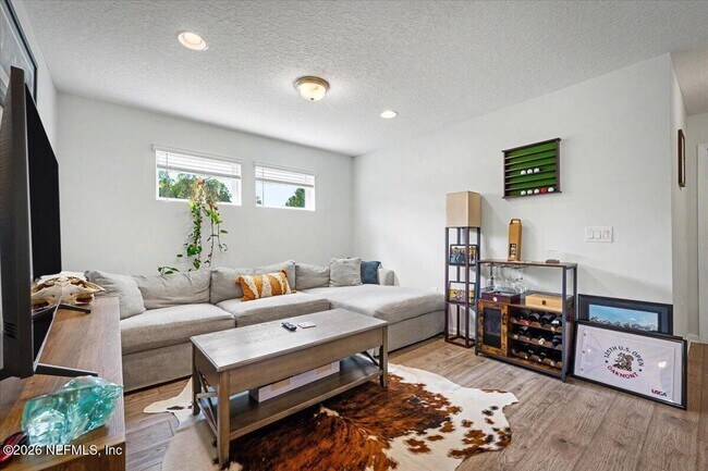 Building Photo - 11150 Minnetta Ct