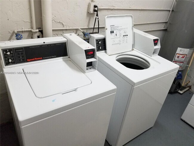 Building Photo - 7483 SW 82nd St