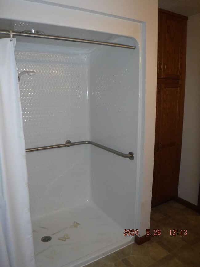 Building Photo - Spacious 3 Bedroom Home in Aspen Place Nei...