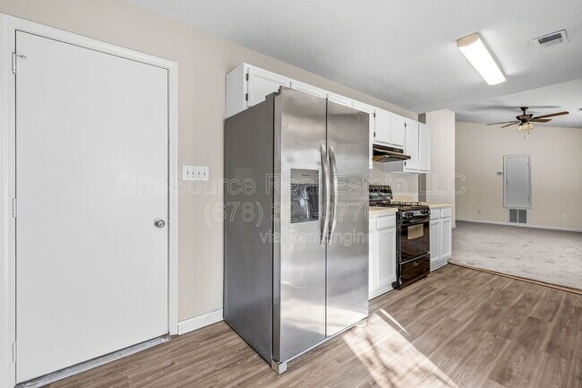 Building Photo - 5345 Memorial Ln SW