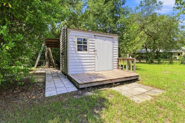Building Photo - 4501 N Rushmore Loop
