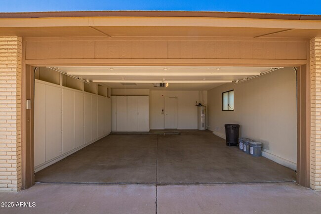 Building Photo - 12632 W Regal Dr