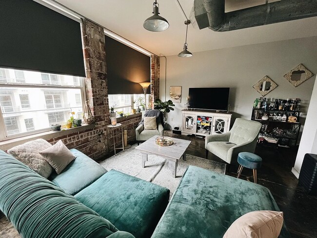 Building Photo - 800 Peachtree St NE