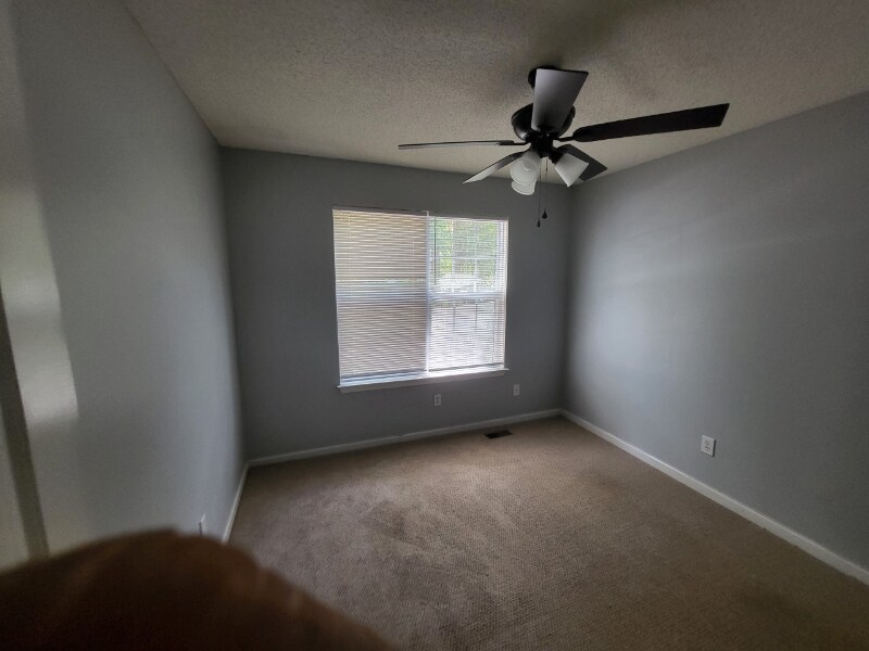 Building Photo - 428 Firebridge Dr