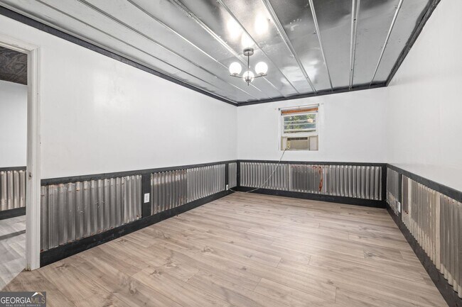 Building Photo - 4041 Fincher Dr