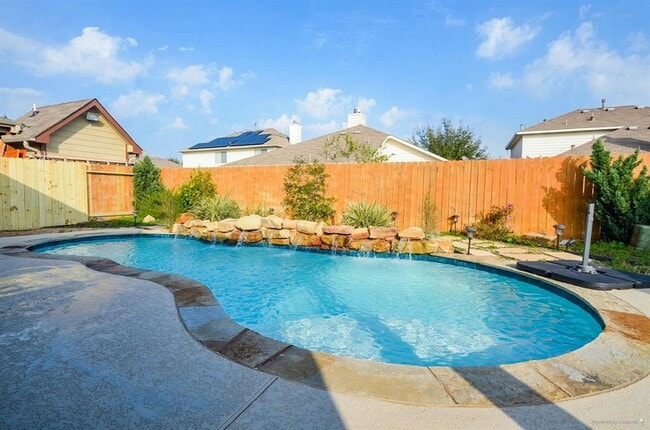 Building Photo - 2418 Grey Reef Dr