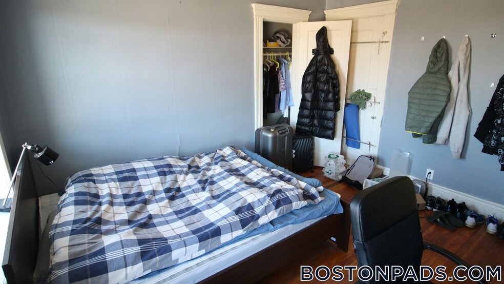 Building Photo - 1350 Commonwealth Avenue