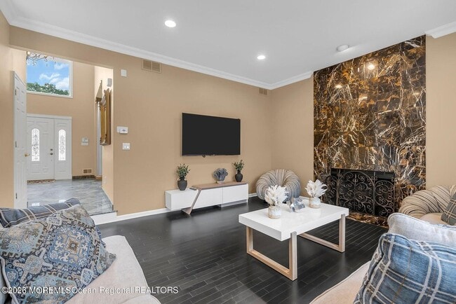 Building Photo - 7 MacKenzie Rd