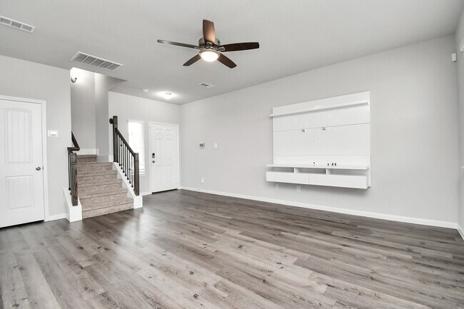 Building Photo - 3206 Alberelli Dr