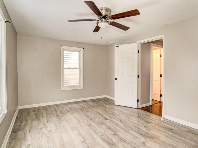 Building Photo - 2 Bedroom House in New Brighton