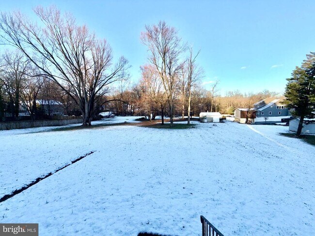 Building Photo - 5233 Kerger Rd