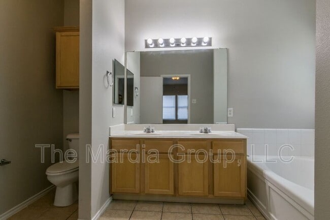 Building Photo - 8512 Prairie Wind Trail