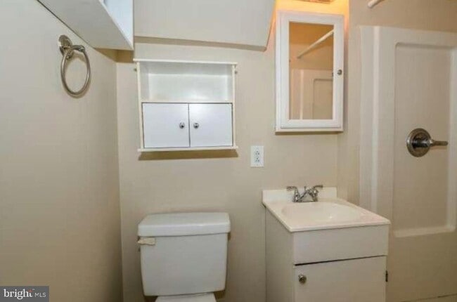 Building Photo - 4173 Apple St