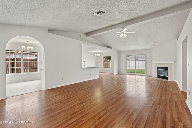 Building Photo - 12756 Bentwater Dr