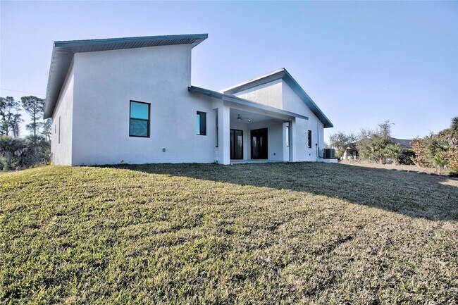 Building Photo - 9574 Salt Lake St